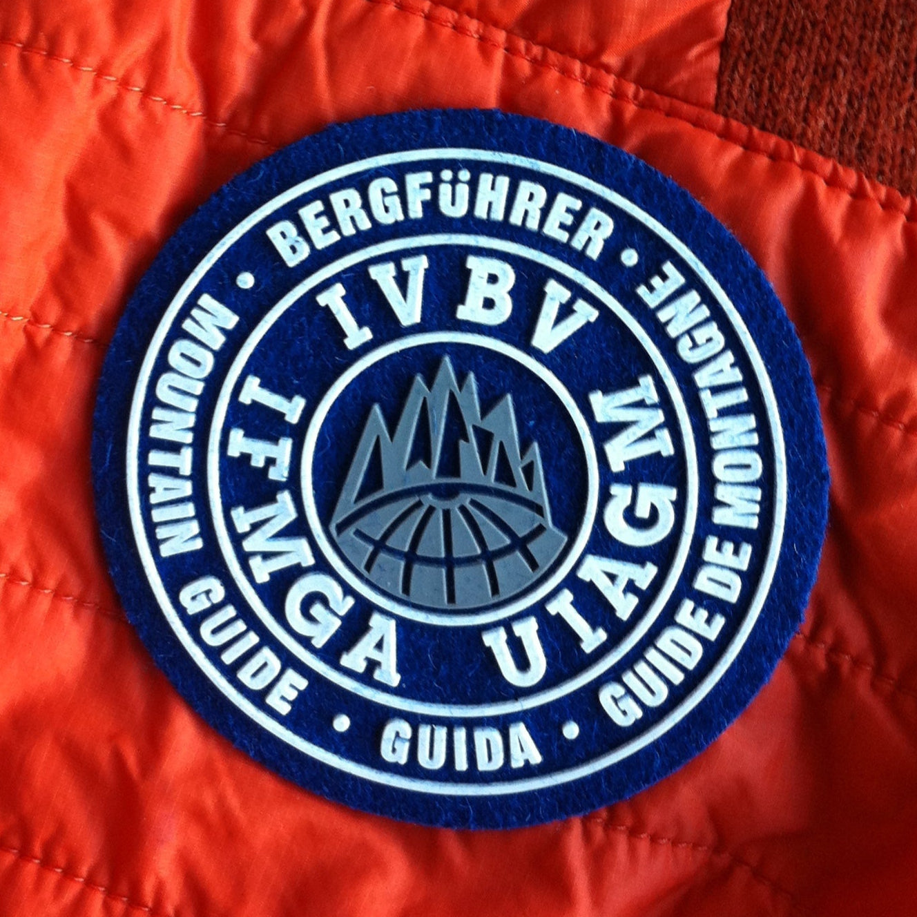Cloth badge
